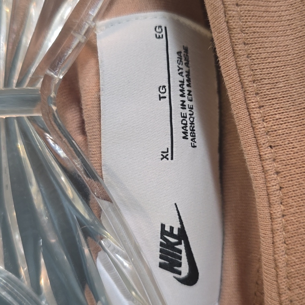 Nike collection fleece oversized crew neck sweatshirt in sand - Picture 2 of 8